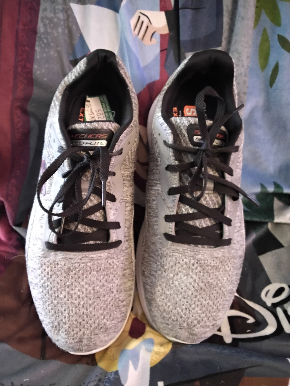 Skechers Men's size 10.5 10 1/2 EXTRA WIDE air cooled memory foam shoes sneakers